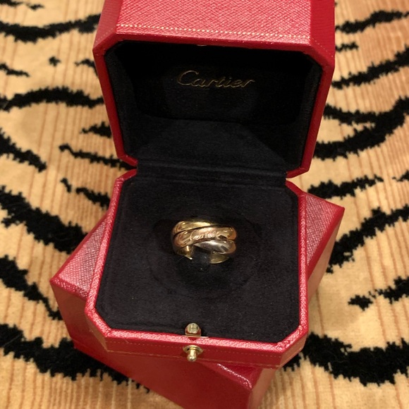 Cartier Classic Trinity Ring - Picture 2 of 13